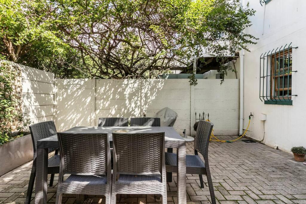 - Beautiful Modern *