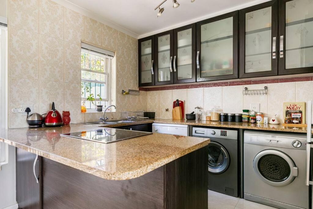 - Beautiful Modern Homestay