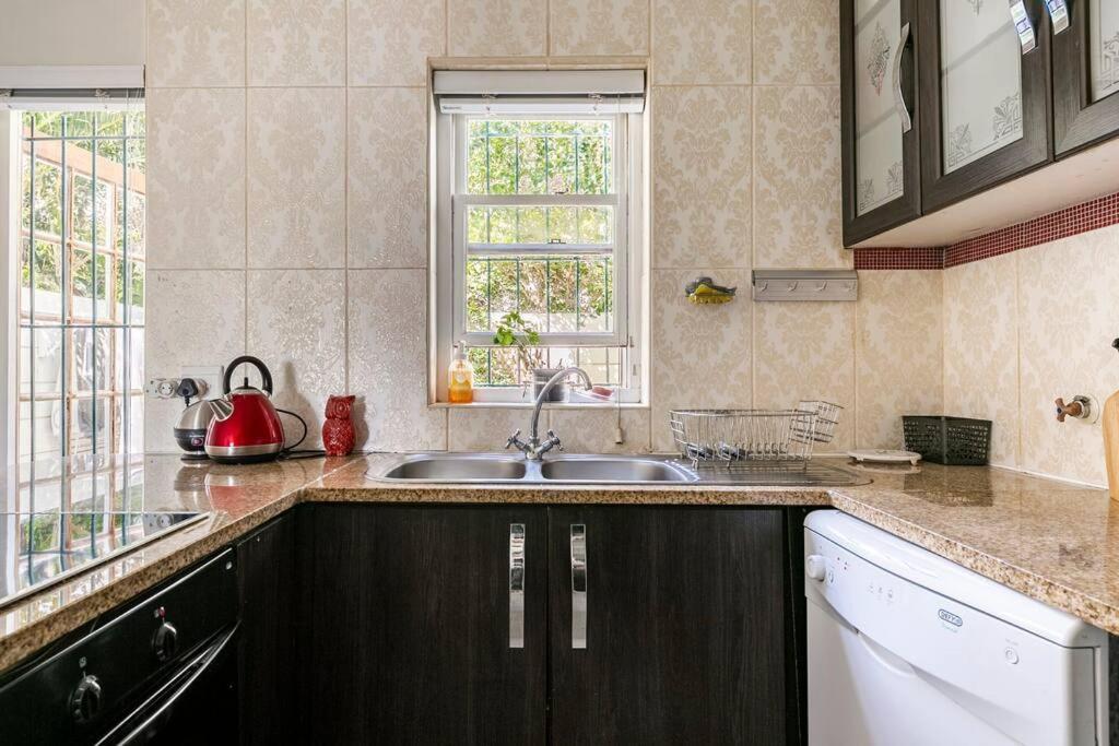 - Beautiful Modern *
